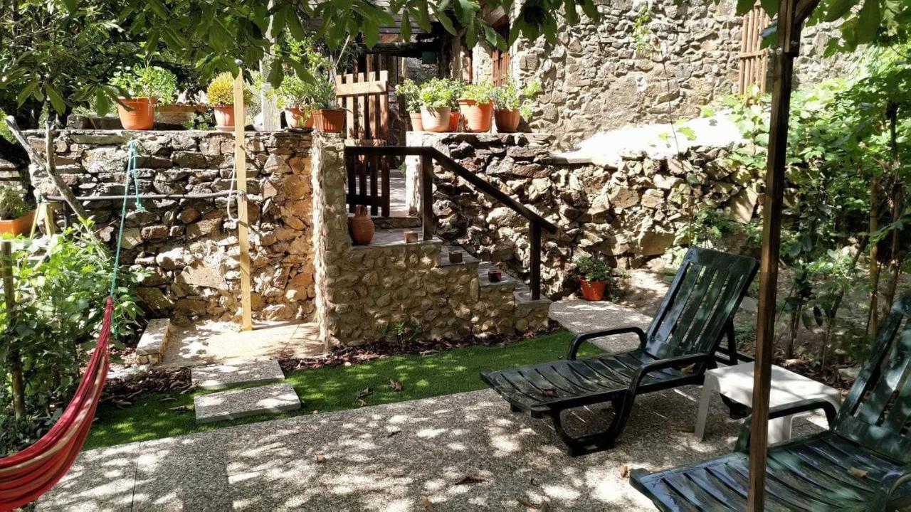 Casa Em Xisto Na Serra Da Lousa, Gondramaz Bagian luar foto
