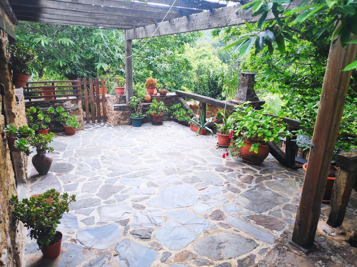Casa Em Xisto Na Serra Da Lousa, Gondramaz Bagian luar foto