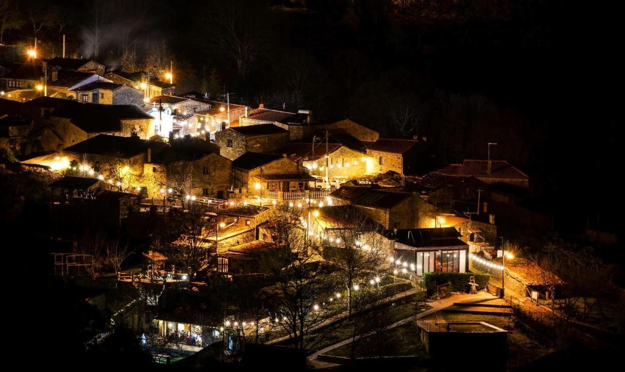 Casa Em Xisto Na Serra Da Lousa, Gondramaz Bagian luar foto