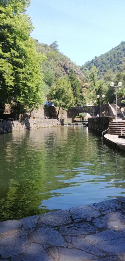 Casa Em Xisto Na Serra Da Lousa, Gondramaz Bagian luar foto