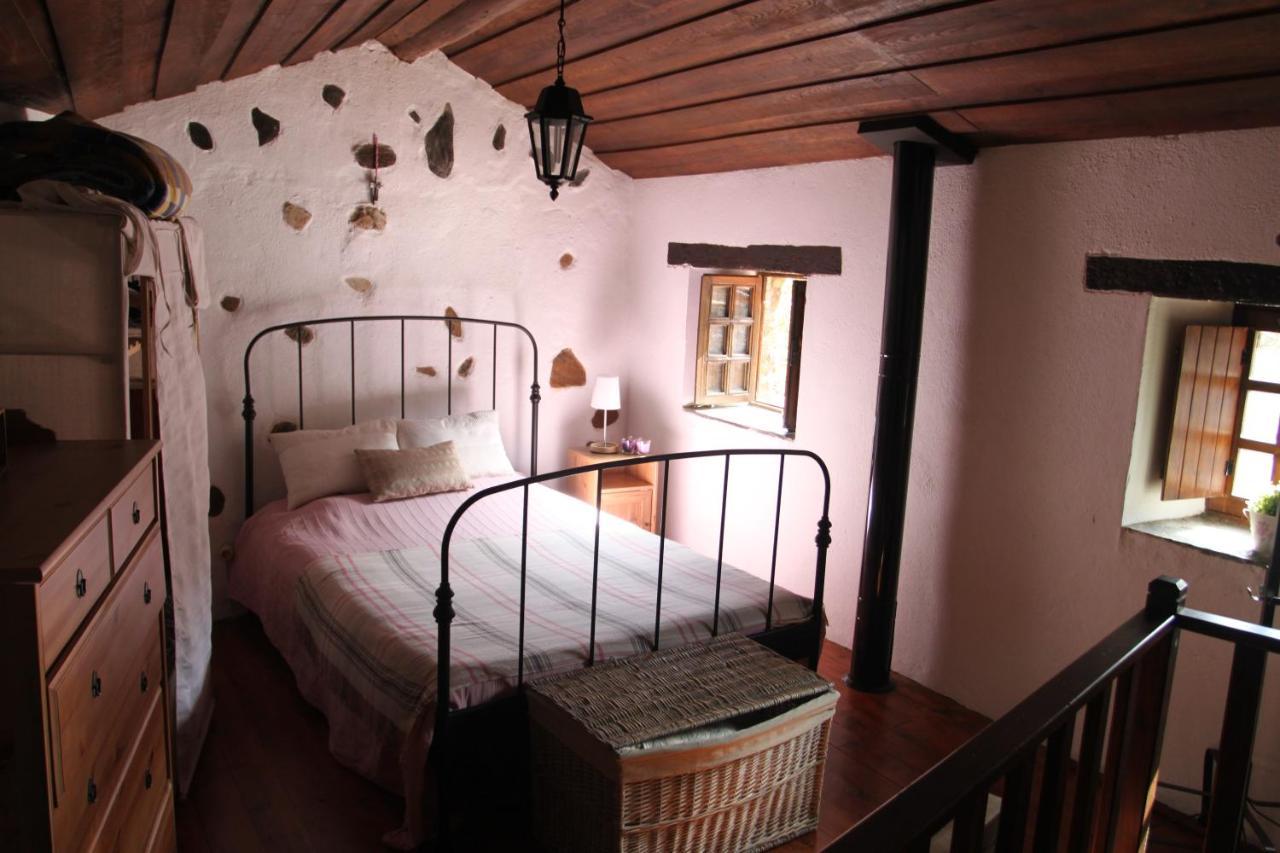 Casa Em Xisto Na Serra Da Lousa, Gondramaz Bagian luar foto